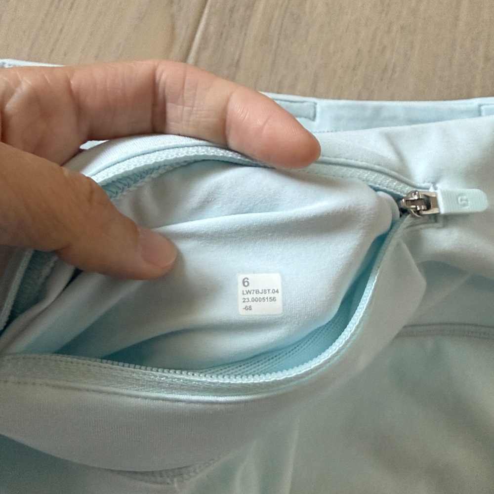 NWT Lululemon Speed Up HR Short 4” - Size 6 - Picture 5 of 6